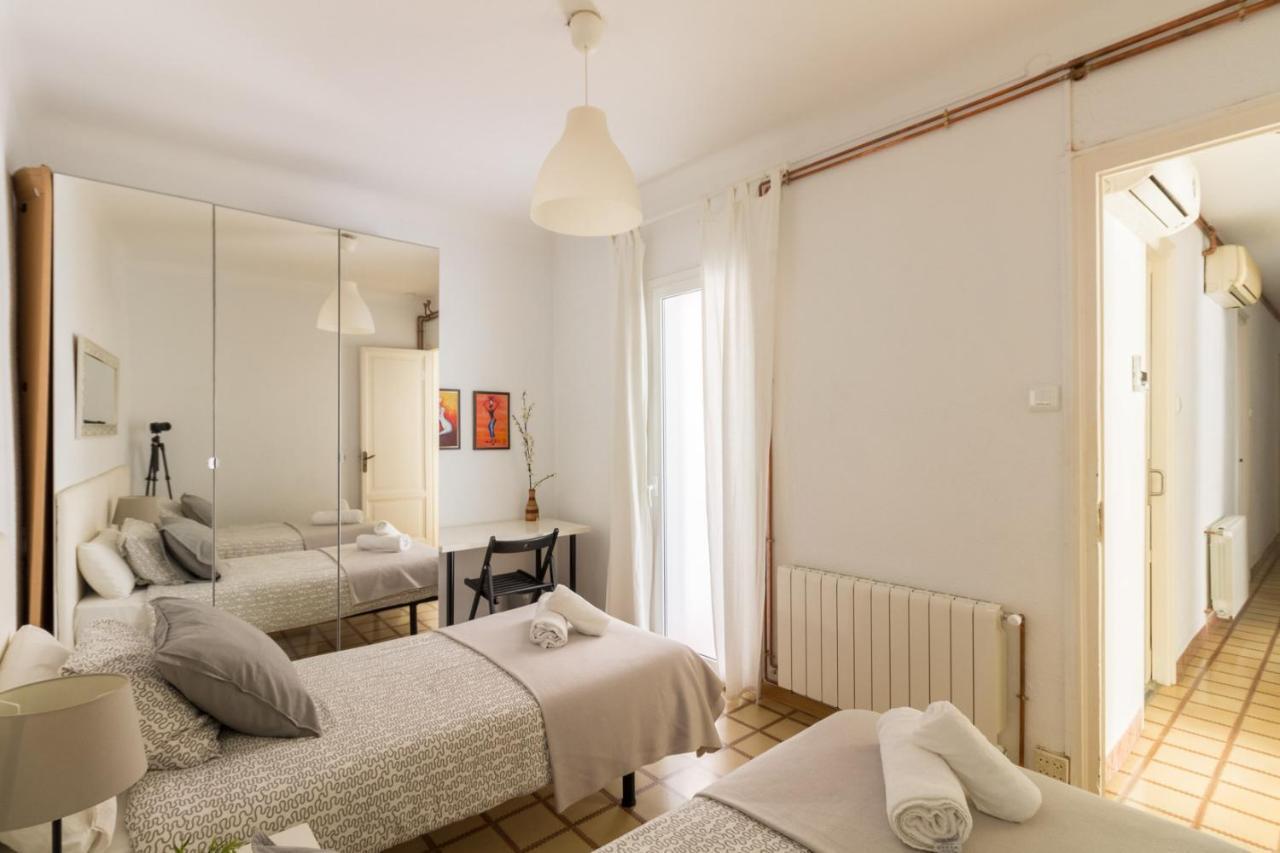Rentbcn City Center Apartment Barcellona Esterno foto